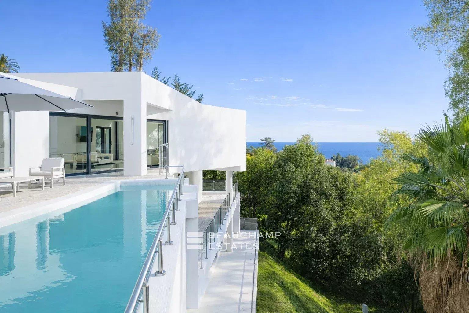 Villa contemporaine - vue mer & volumes généreux – Cannes