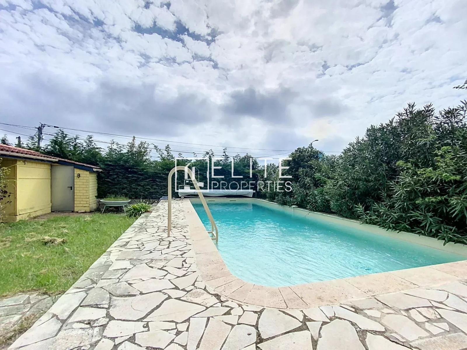 Appartement  3 PIECES 84,10m2 - GRASSE