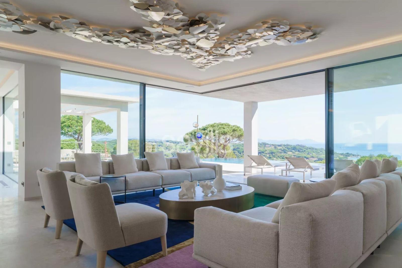 Saint-Tropez, Villas contemporaines vue mer