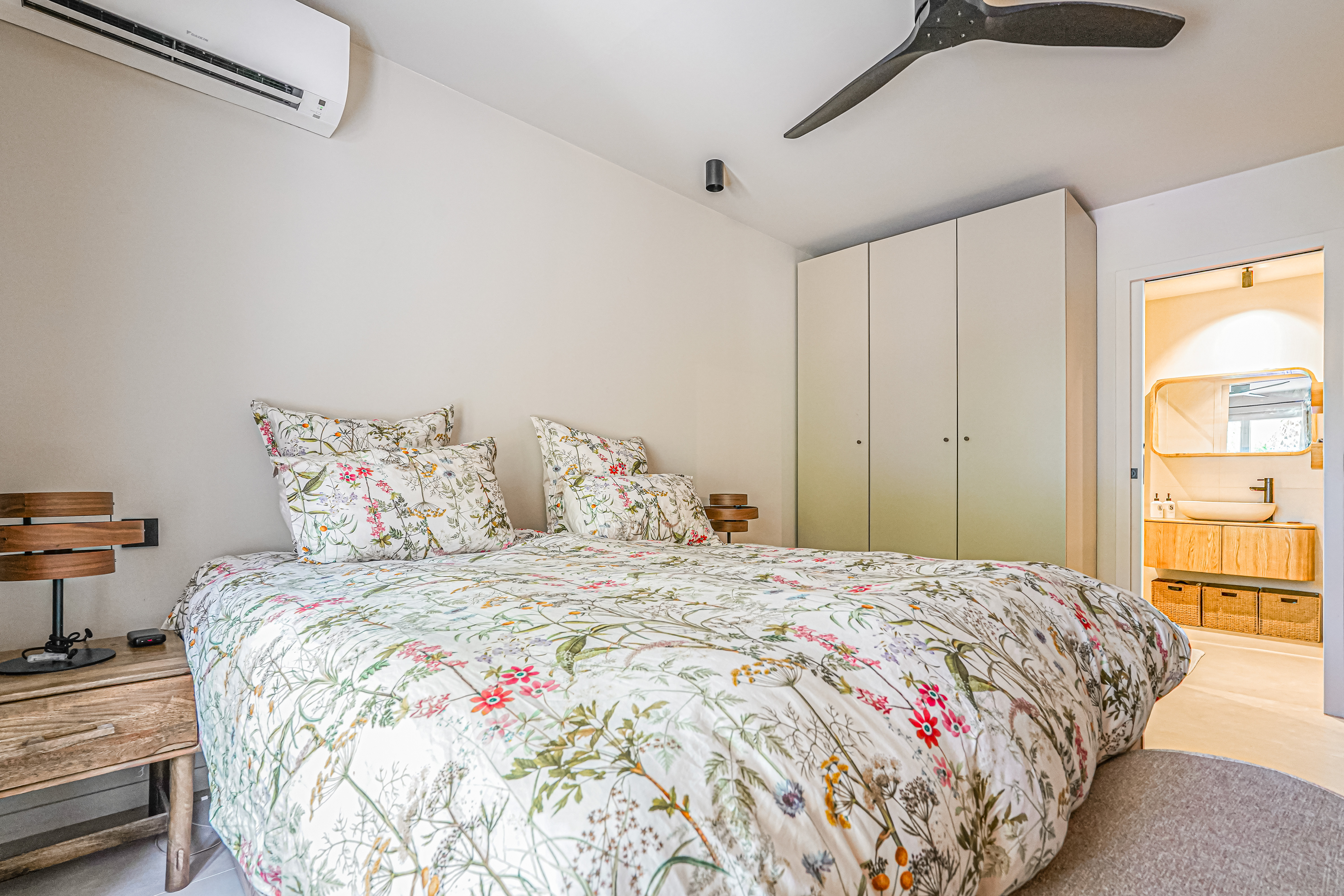 ac0KV_chambre-bis-valeri-agency-by-jm-barei-1786029179.jpg
