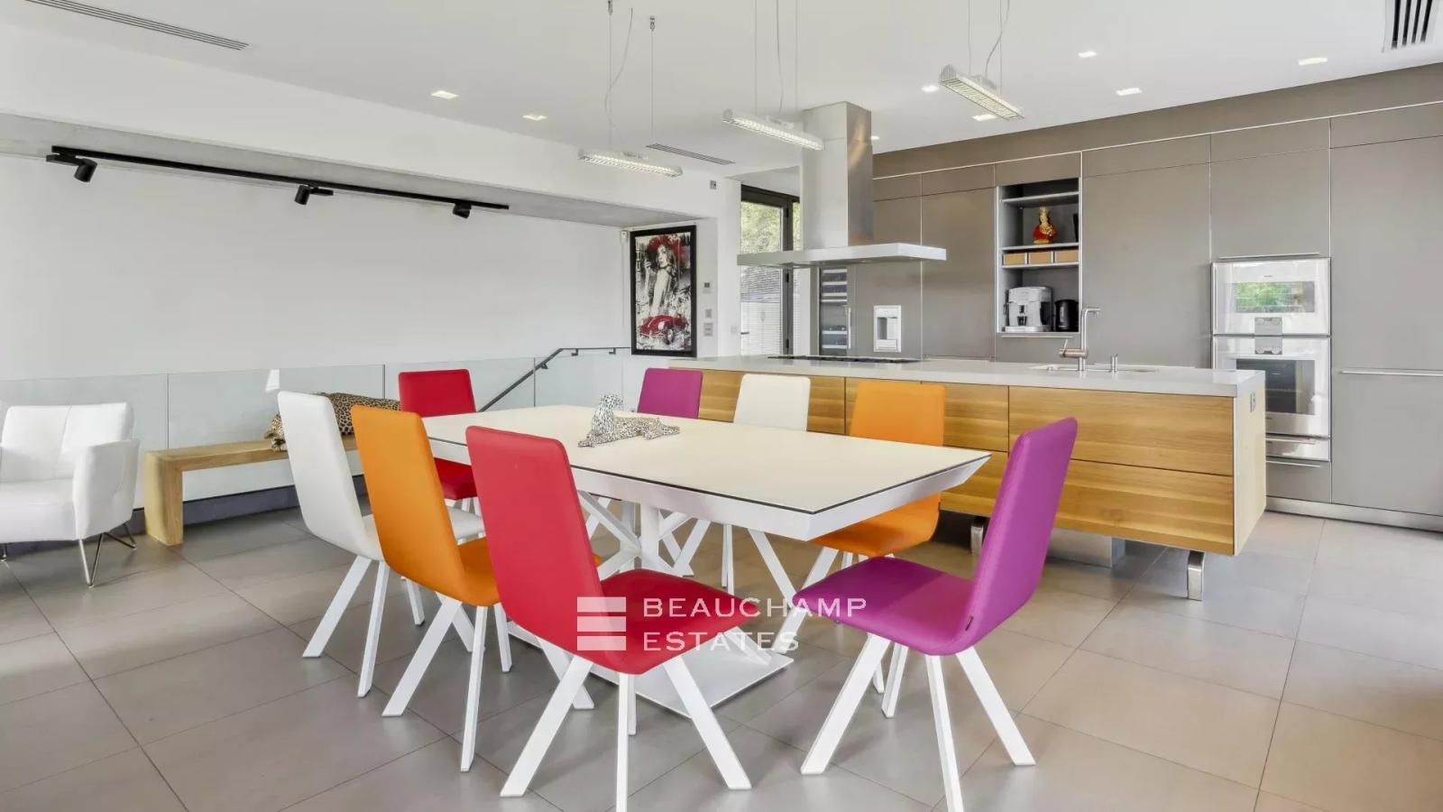 Luxueuse villa contemporaine à 100 mètres du centre villa de Saint-Tropez