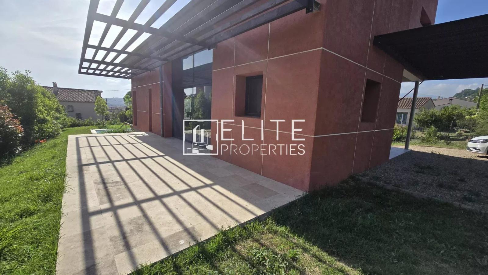 MAISON 200 m² AU CALME + GARAGE 140 m² – MOUANS-SARTOUX