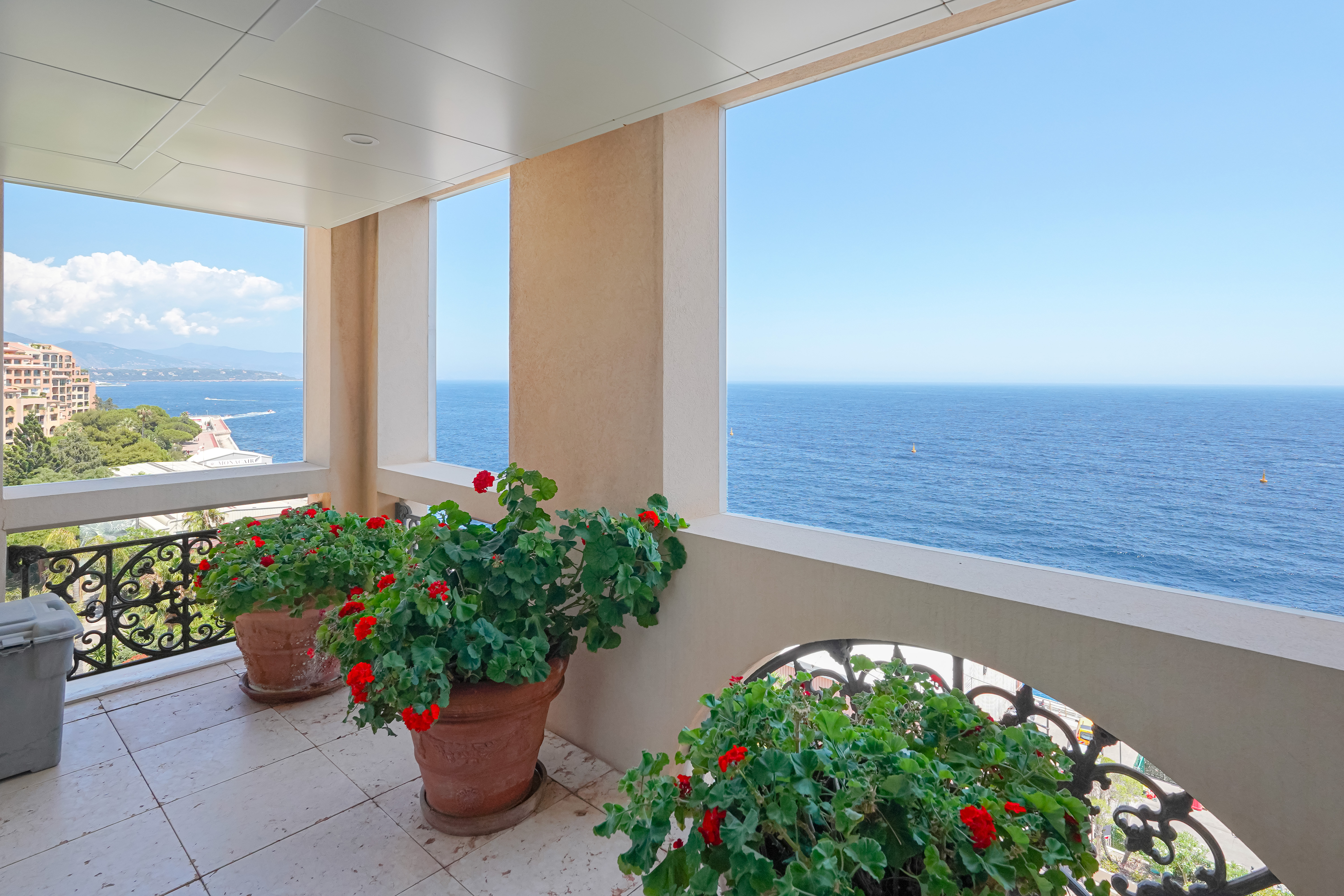 adh7X_terrasse-bis-chambre-1-seaside-plaa-barnes-monaco-1752847995.jpg