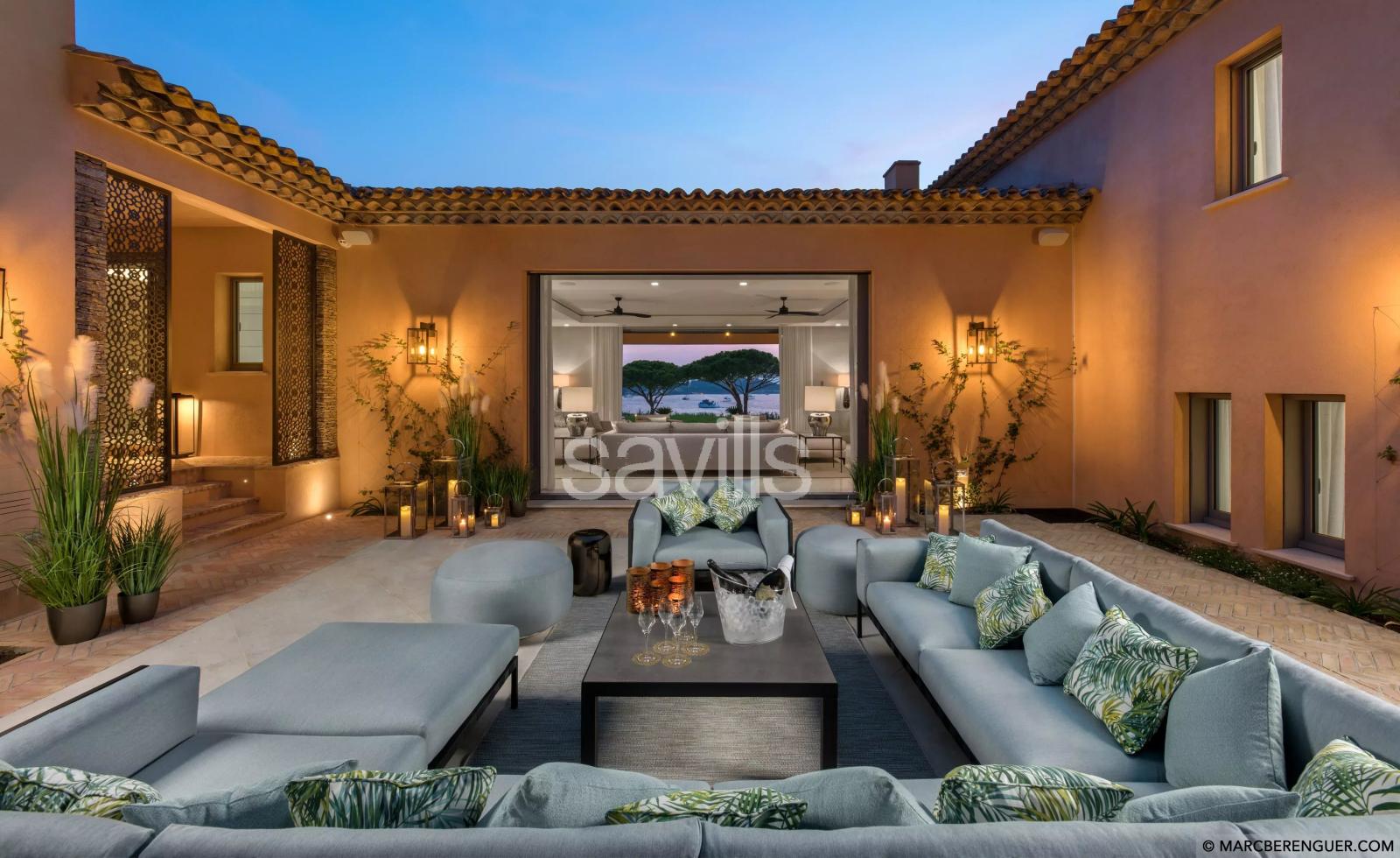 Luxe absolu face à la baie de Saint-Tropez