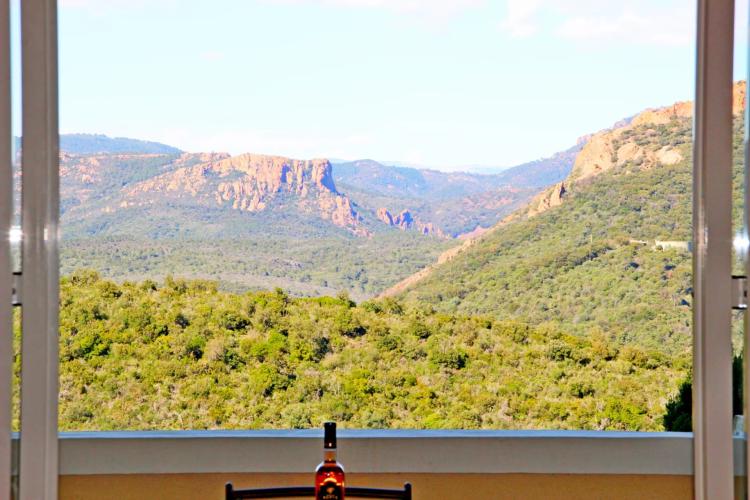 AGAY Cap Esterel - Studio cabine meublé avec terrasse