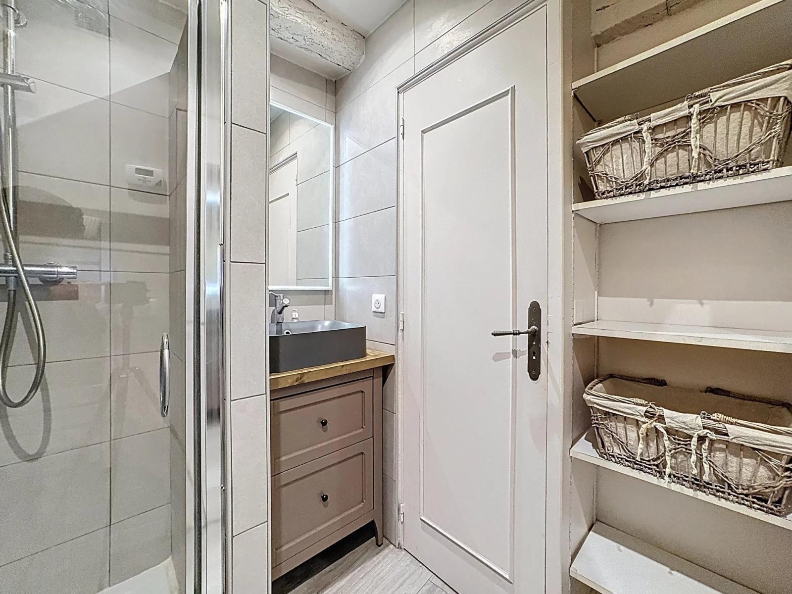 CANNES - SUQUET - Immeuble 3 Appartements