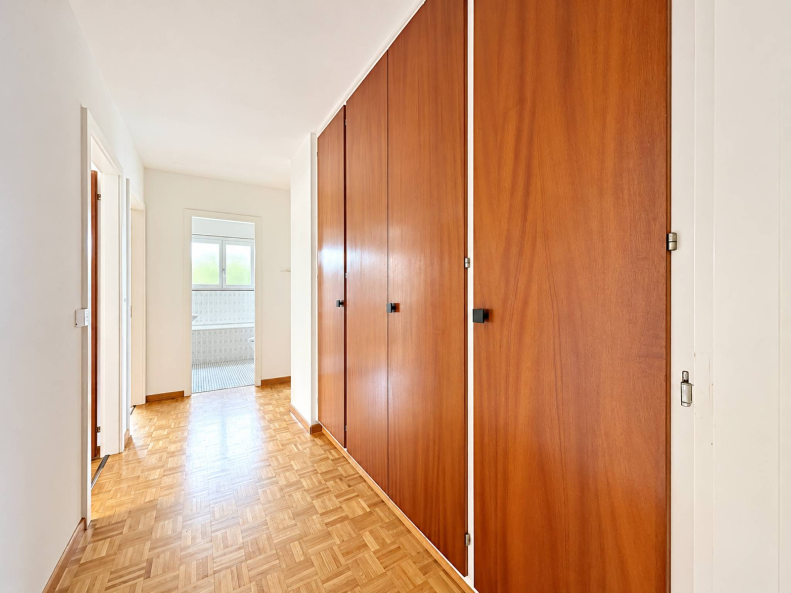 Un appartement généreux avec vue sur le lac et les Alpes