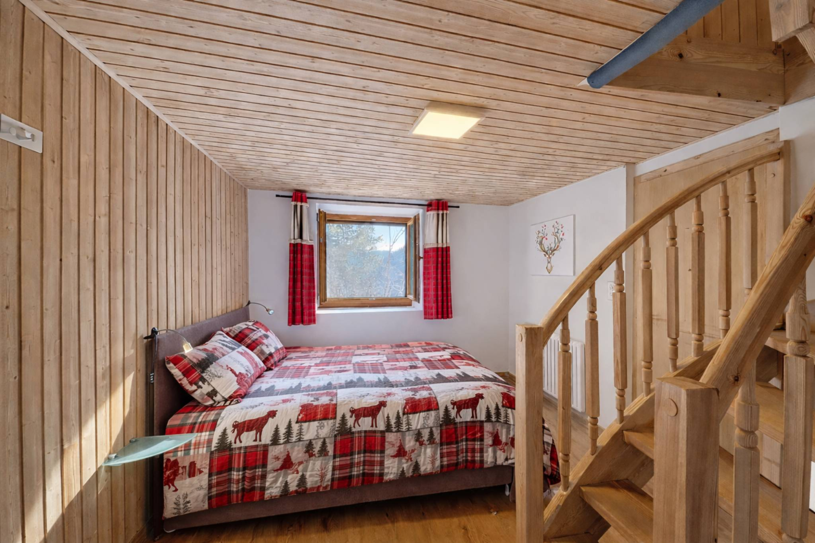 Chalet mitoyen au charme authentique – entièrement rénové