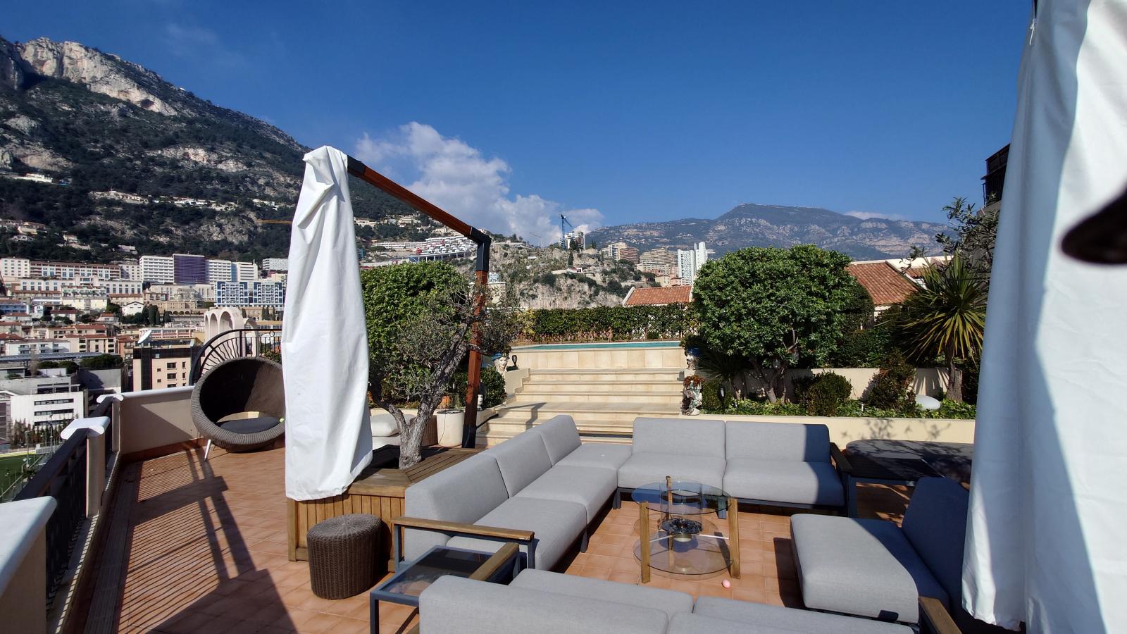 Appartement exceptionnel avec piscine privative et vue panoramique mer !