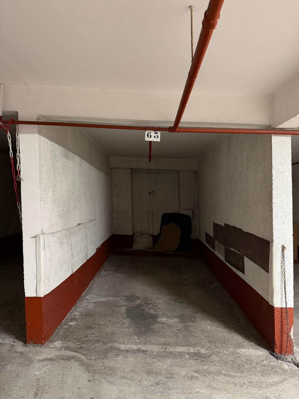DEUX EMPLACEMENTS DE PARKING