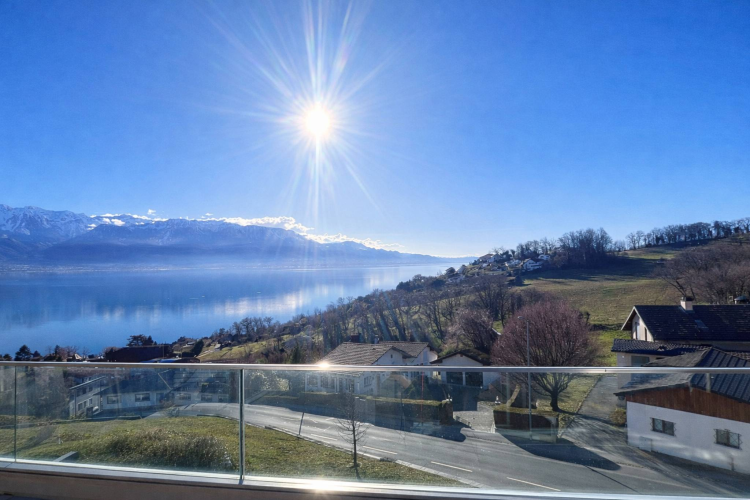 Appartement contemporain de 3.5 pièces avec vue imprenable