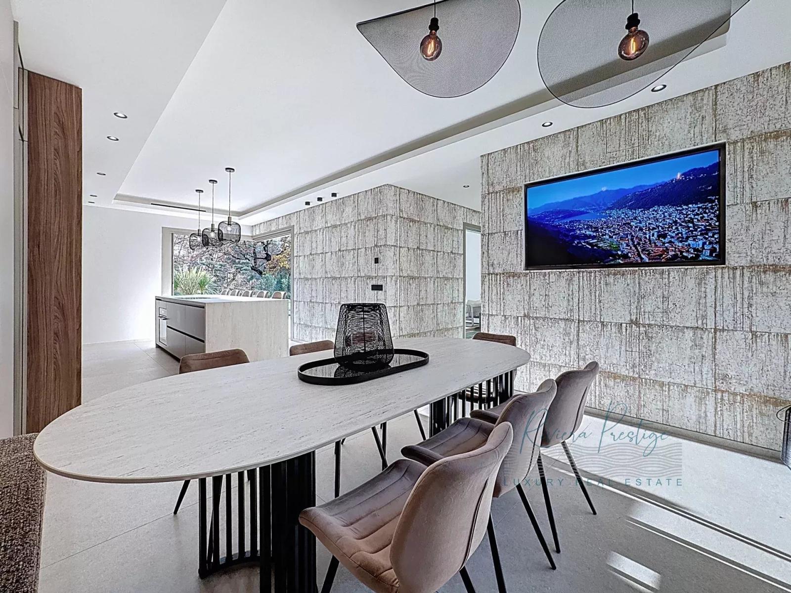 MOUGINS - villa contemporaine neuve