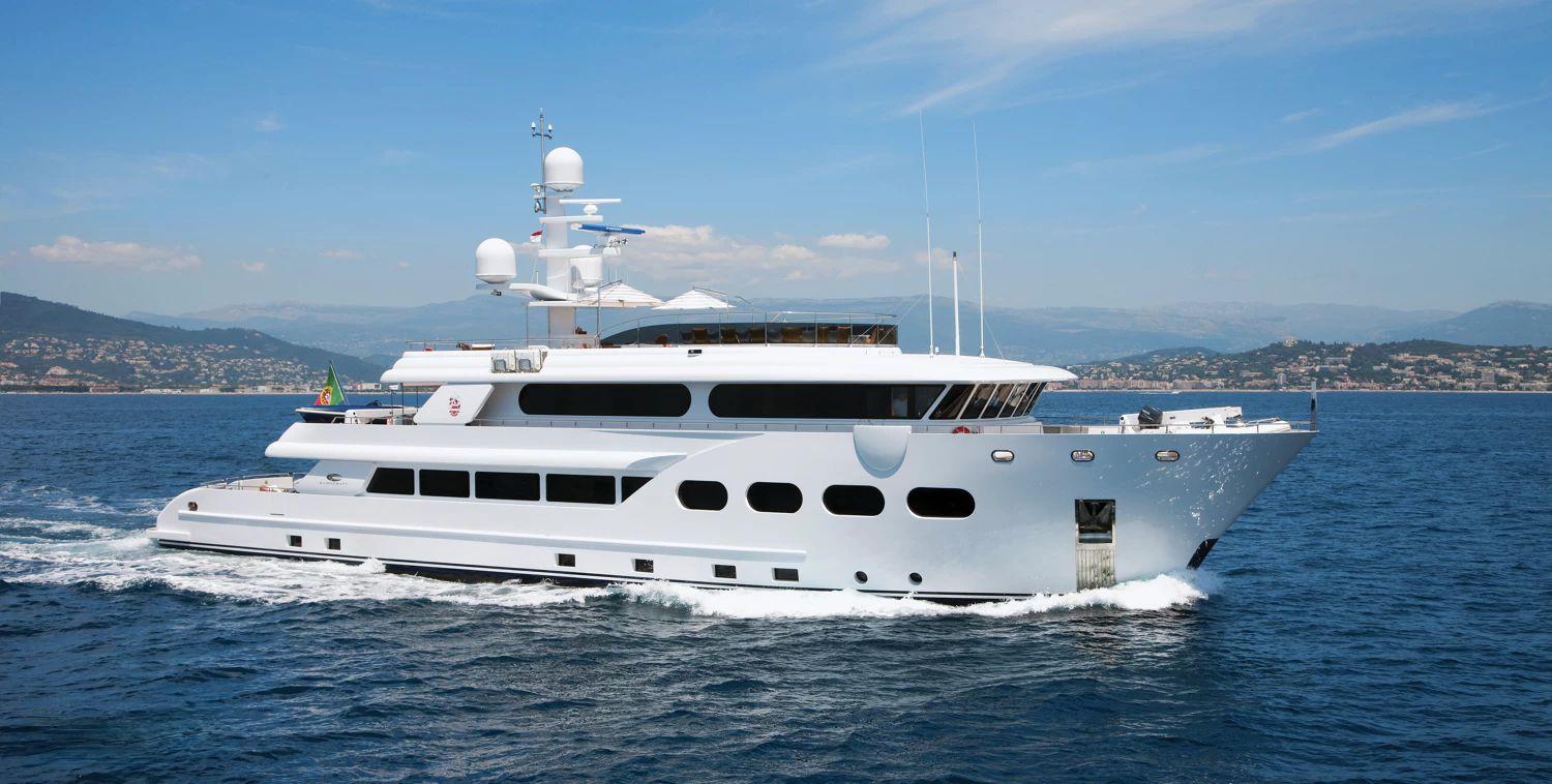 b3be3_7f486_rgctu_baron_trenck_barcelona_yachting_-_2.jpg