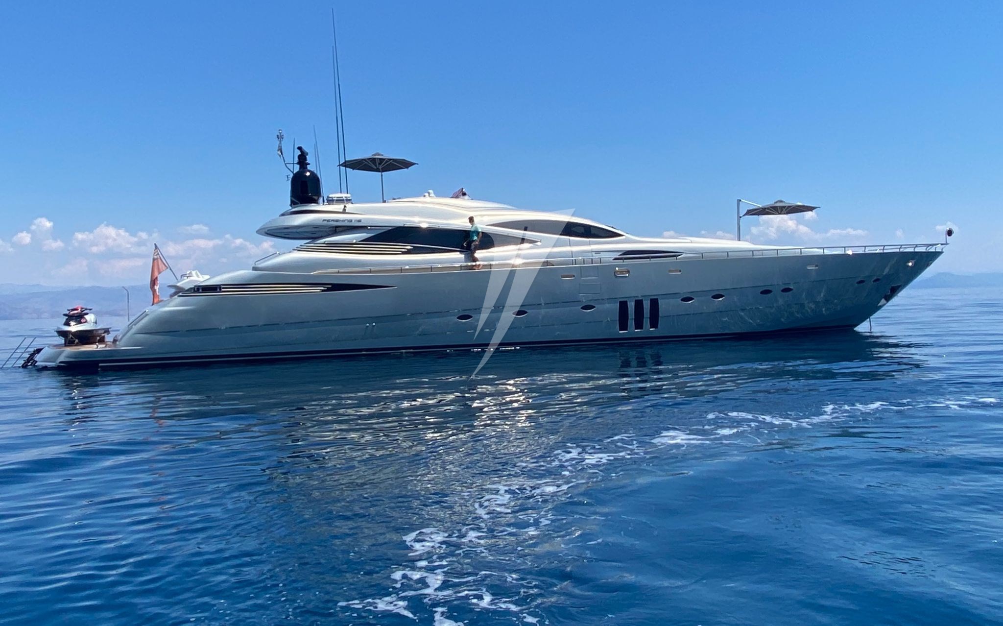 Pershing 115-img1