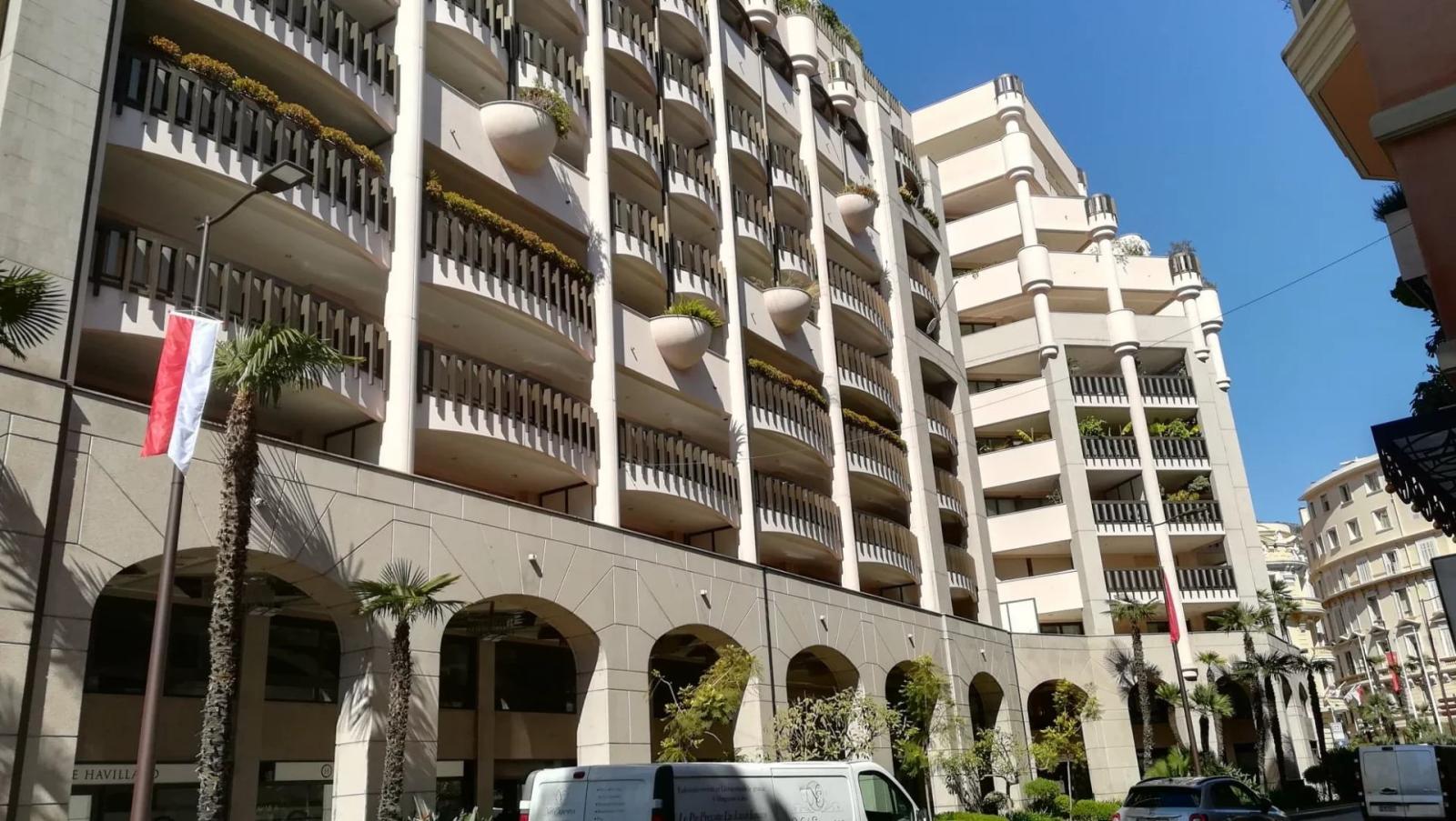 Place de parking au Monte-Carlo Palace à la location