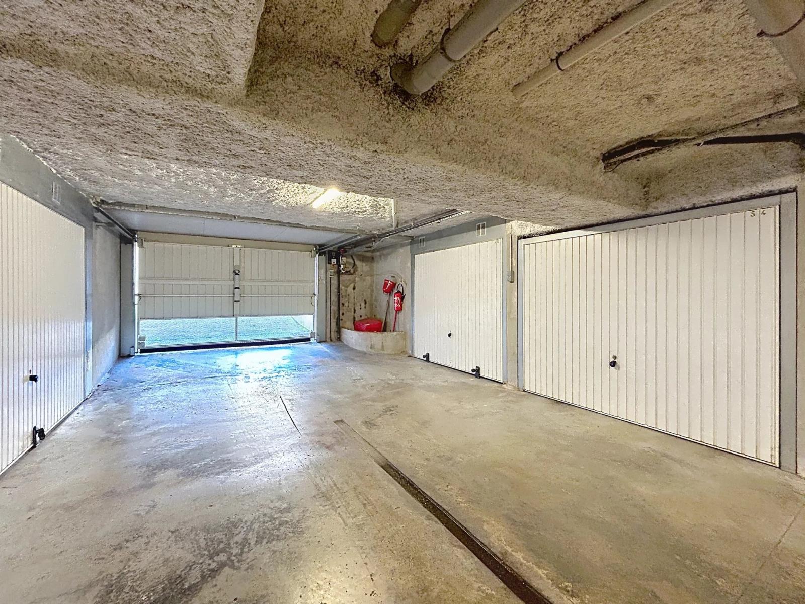 CANNES PETIT JUAS - 2P DERNIER ÉTAGE - SANS VIS A VIS