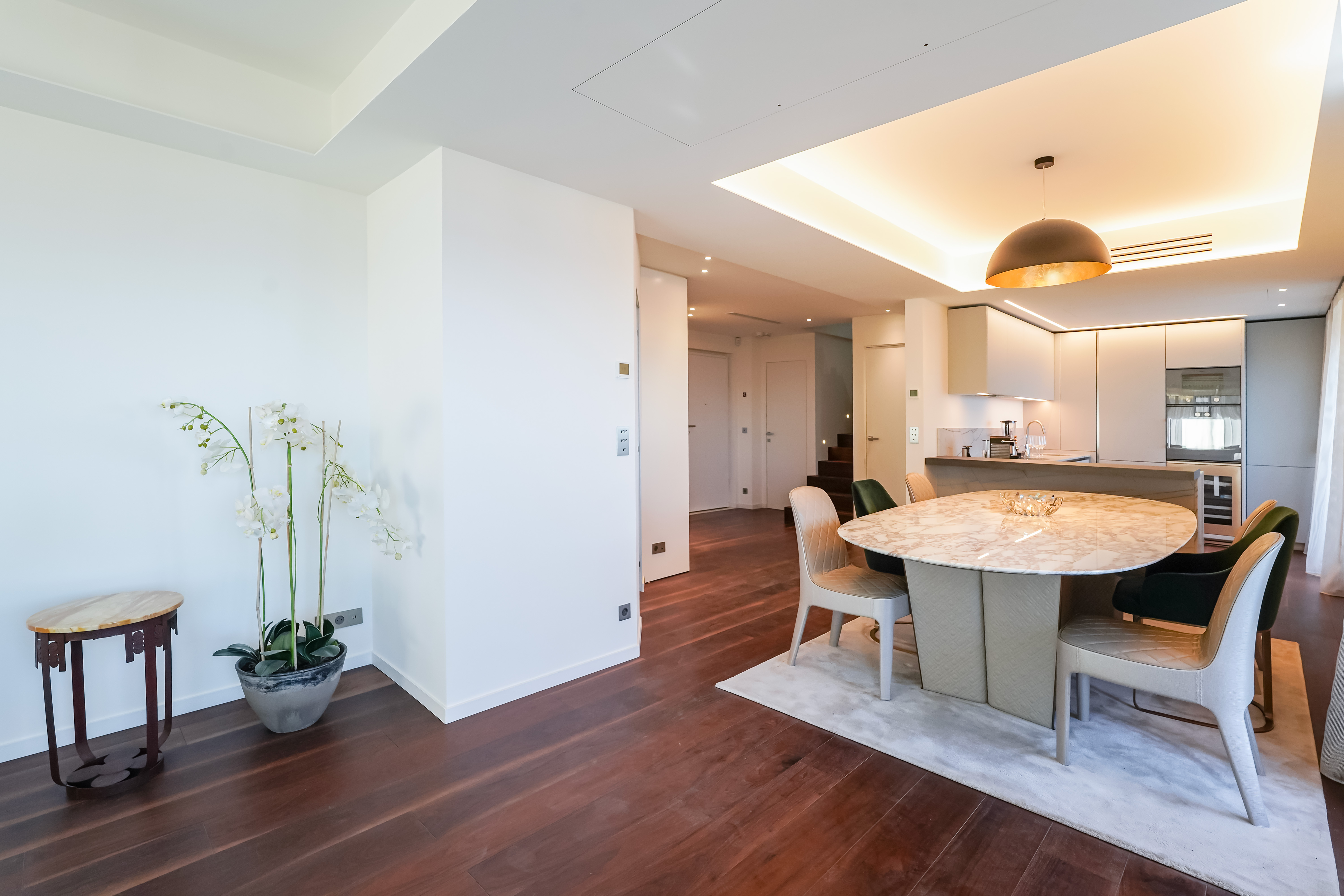 b8553_se-jour-barnes-monaco-1762249827.jpg