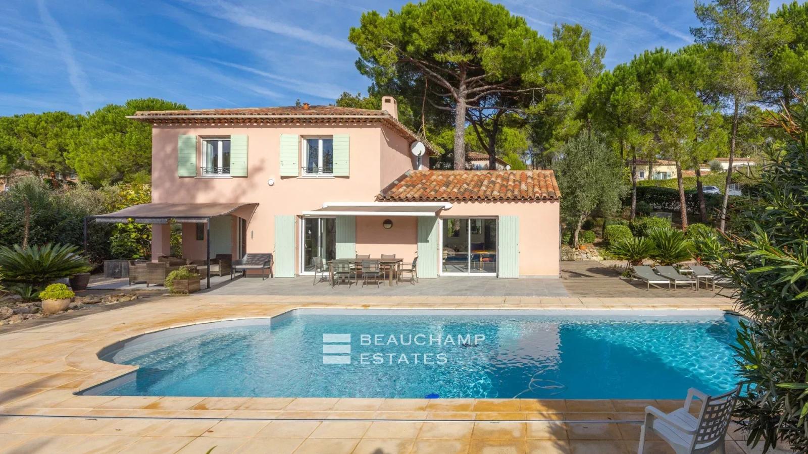 Exclusivité - Villa de charme 4 chambres avec piscine à Bagnols-en-Forêt