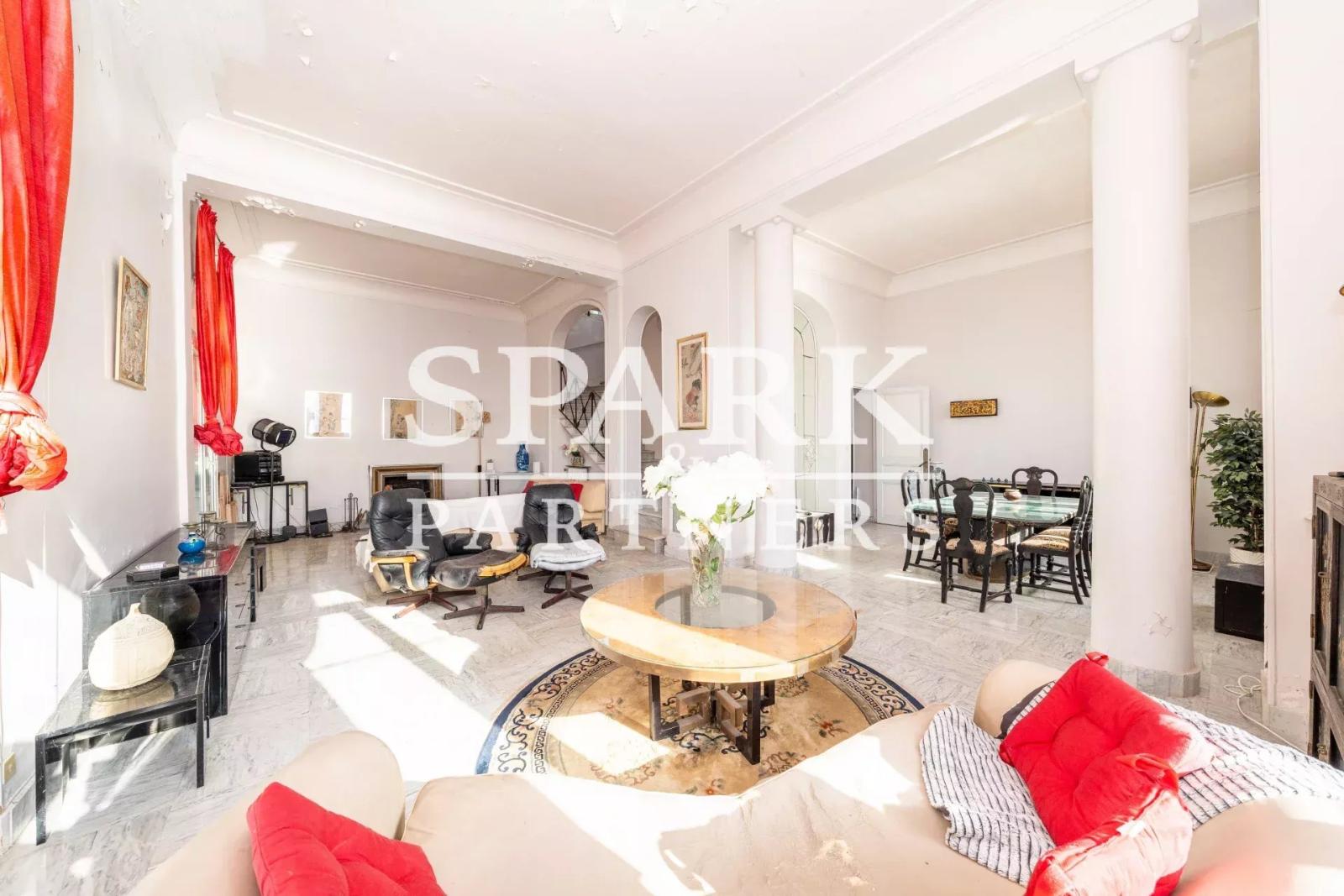 Villa en Bord de Mer à Cap d'Ail : Un Bijou à Ne Pas Manquer