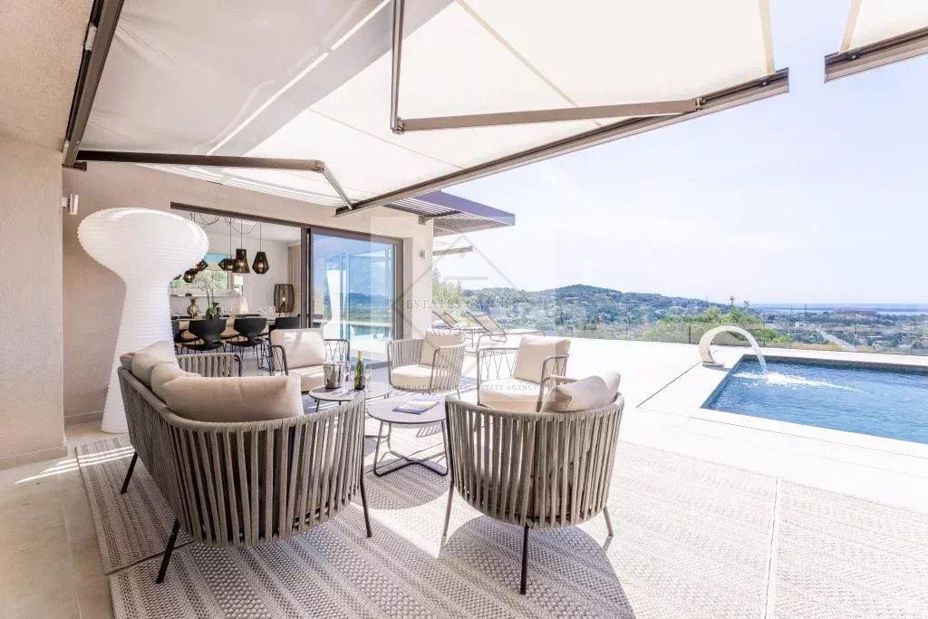 A LOUER VILLA MODERNE VUE MER  / MOUGINS