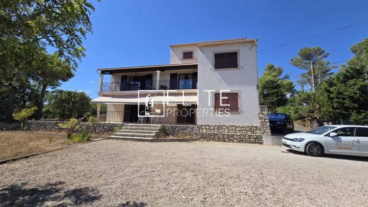 APPARTEMENT 3 PIÈCES EN BAS DE VILLA 104 m² + TERRAIN DE 1000 m² MOUANS-SARTOUX