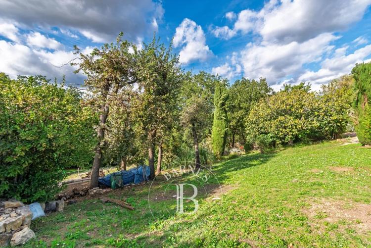 Aux portes de Valbonne - Magnifique terrain de 2 775 m² avec permis de construire purgé
