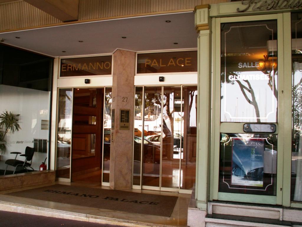 RARE ERMANNO PALACE : GRAND DOUBLE BOX  AVEC BEL ESPACE DE STOCKAGE ATTENANT !