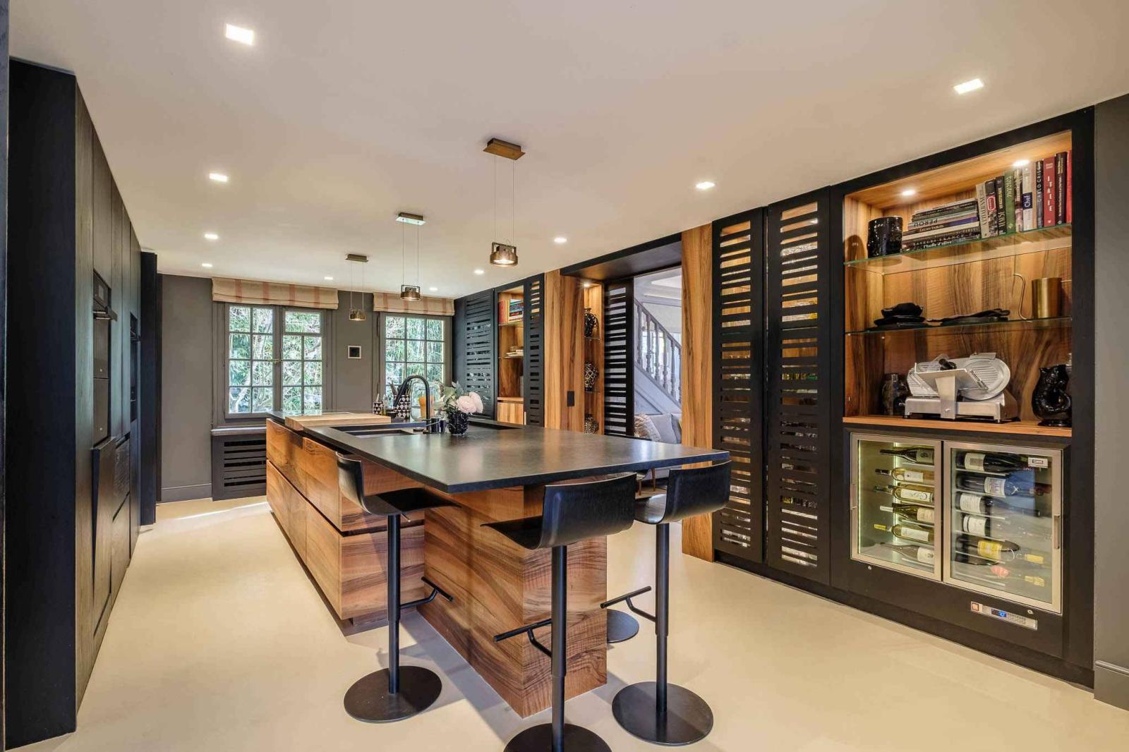 Très belle maison de caractère entièrement rénovée avec piscine
