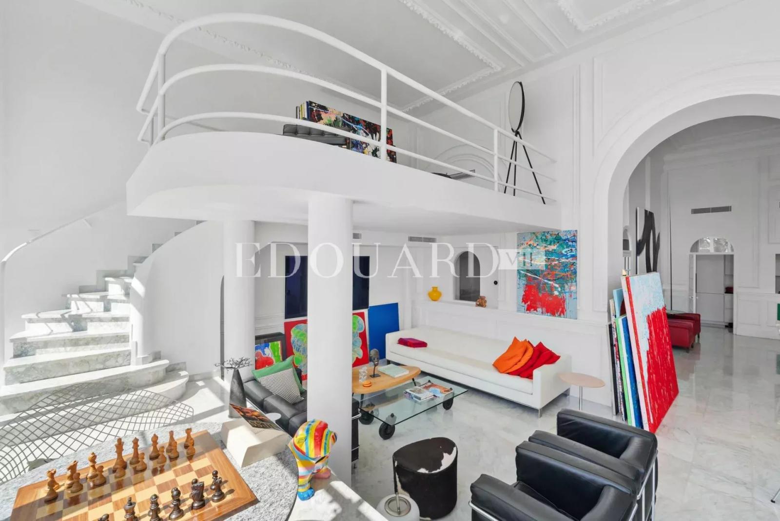 Appartement d'exception dans résidence classée au cœur du prestigieux quartier de Garavan