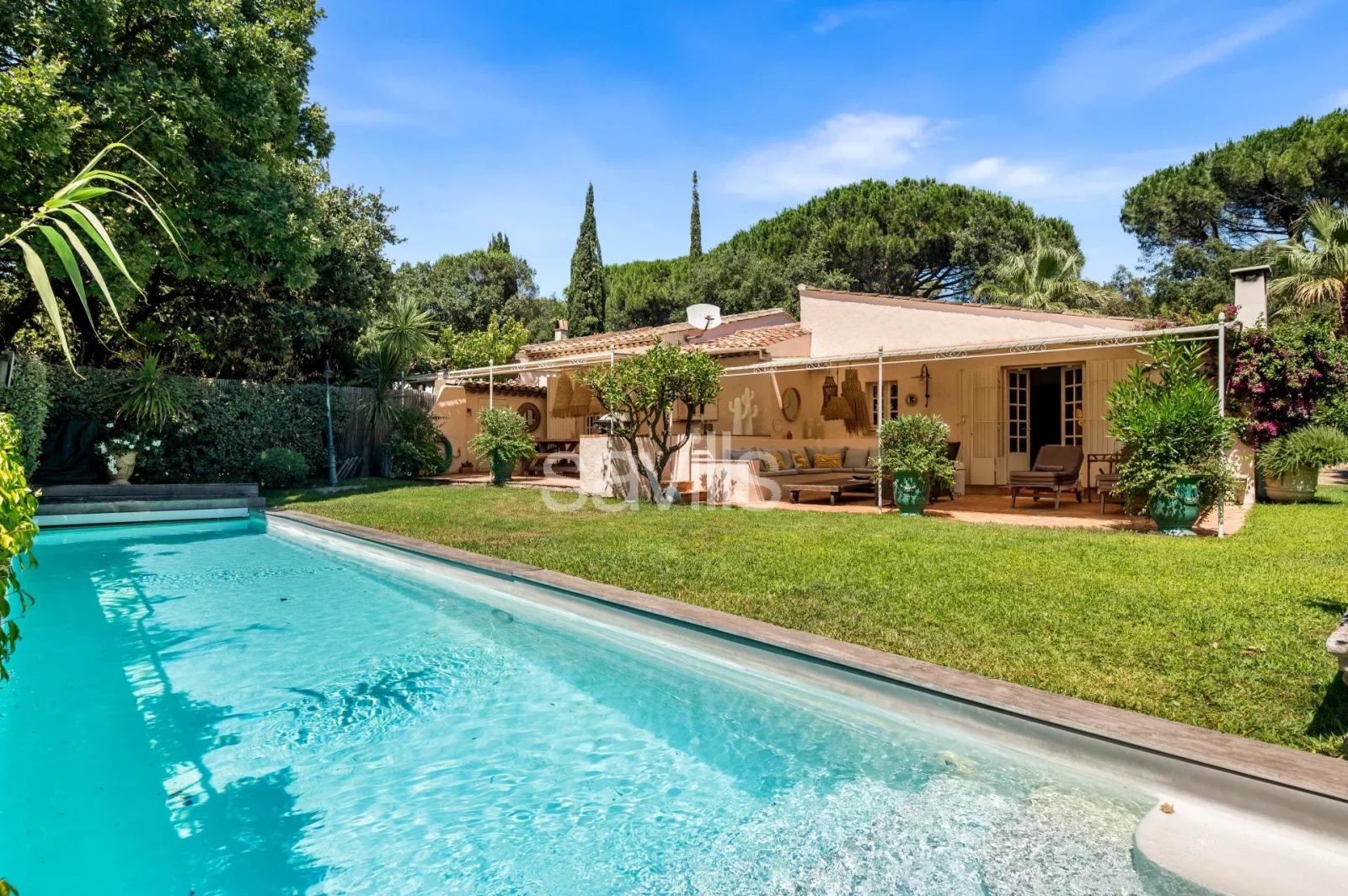 Charmante villa provençale à coté de Tahiti Beach