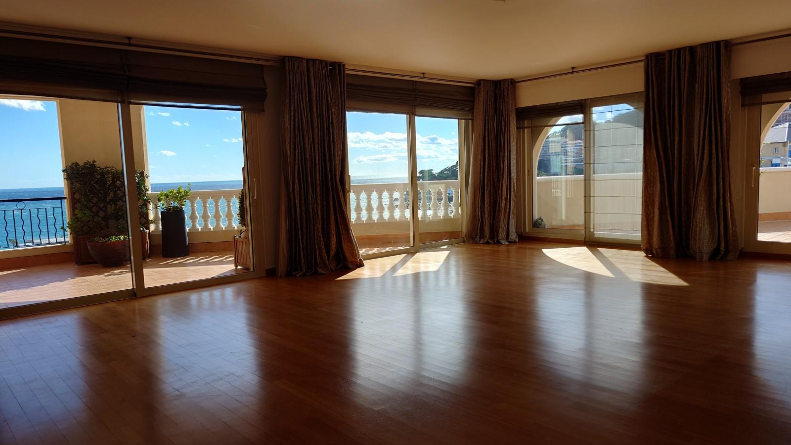 Appartement exceptionnel avec piscine privative et vue panoramique mer !