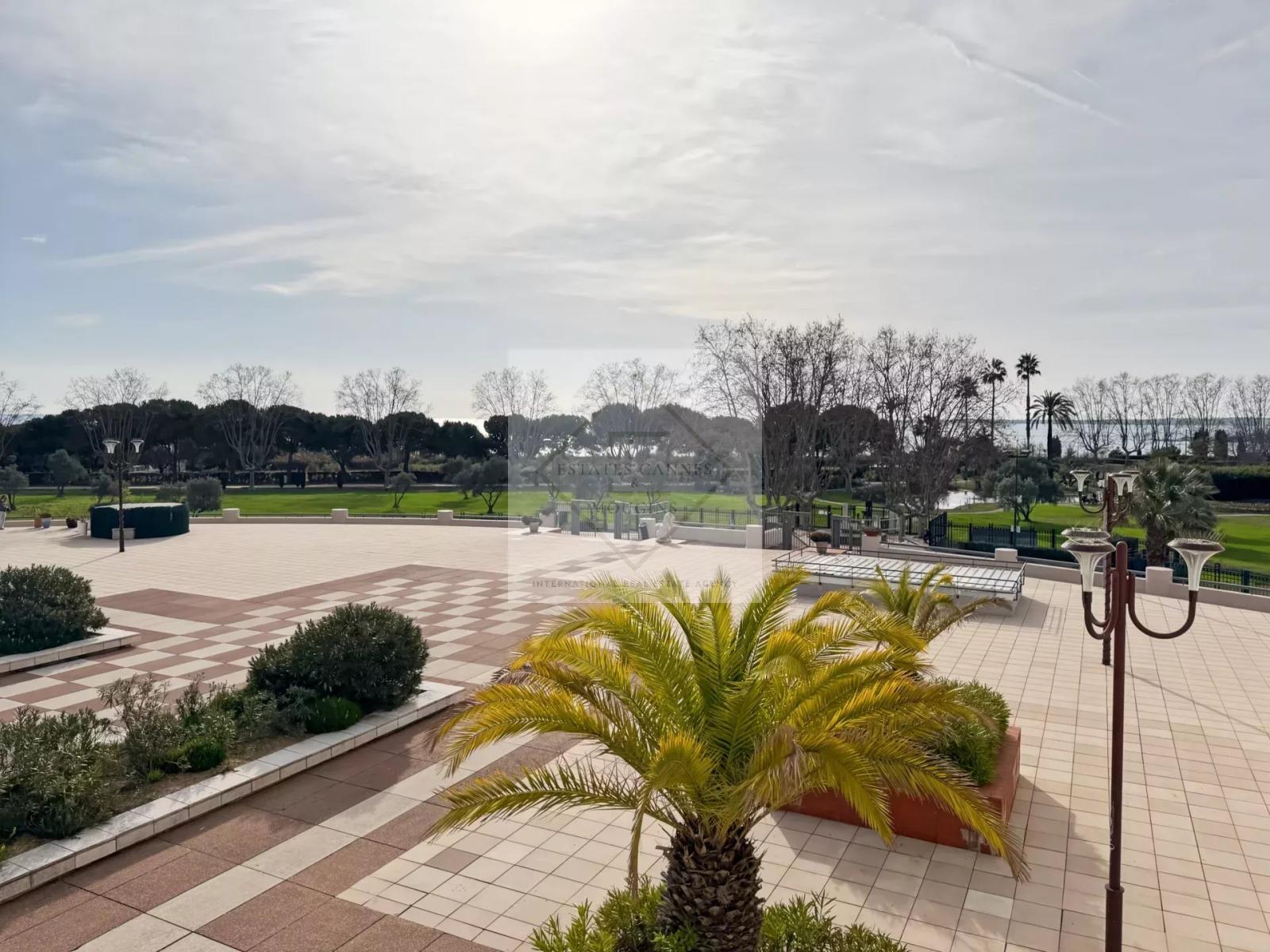 Juan-les-Pins – Résidence en bord de mer