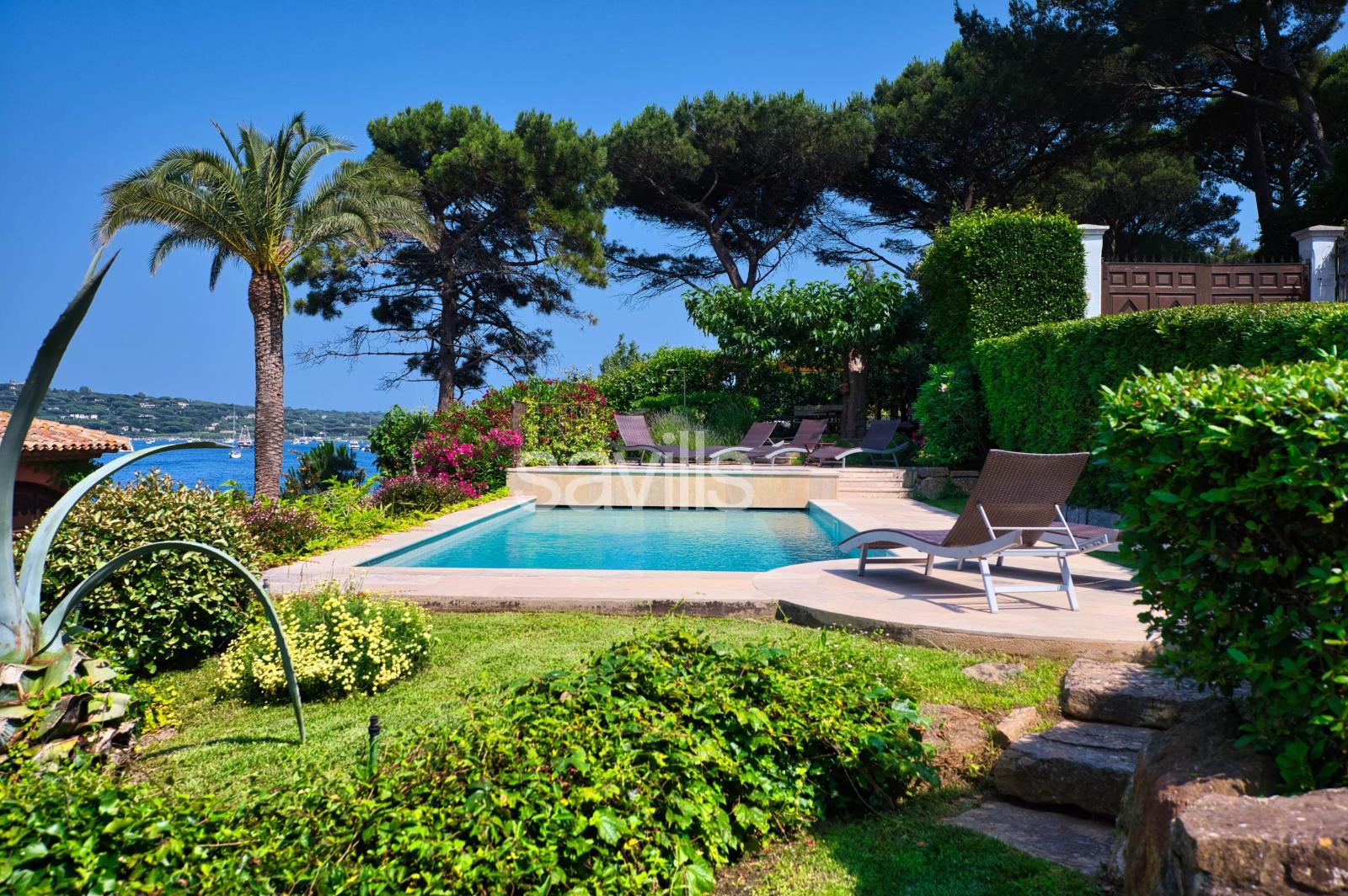 Saint-Tropez - Rare à la vente - Propriété en FRONT DE MER