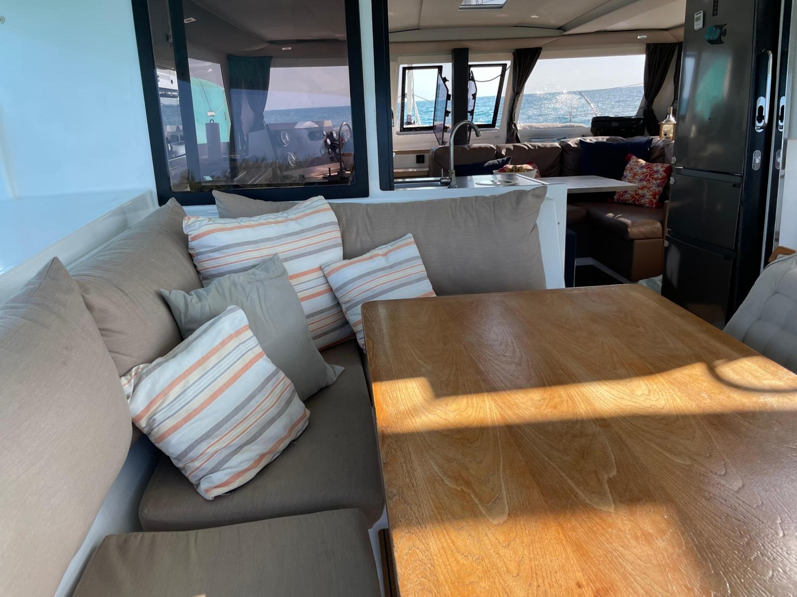 be34e_168f9_2016-fountaine-pajot-lucia-40-sail-9423220-20240610084915499-1_xlarge.jpg