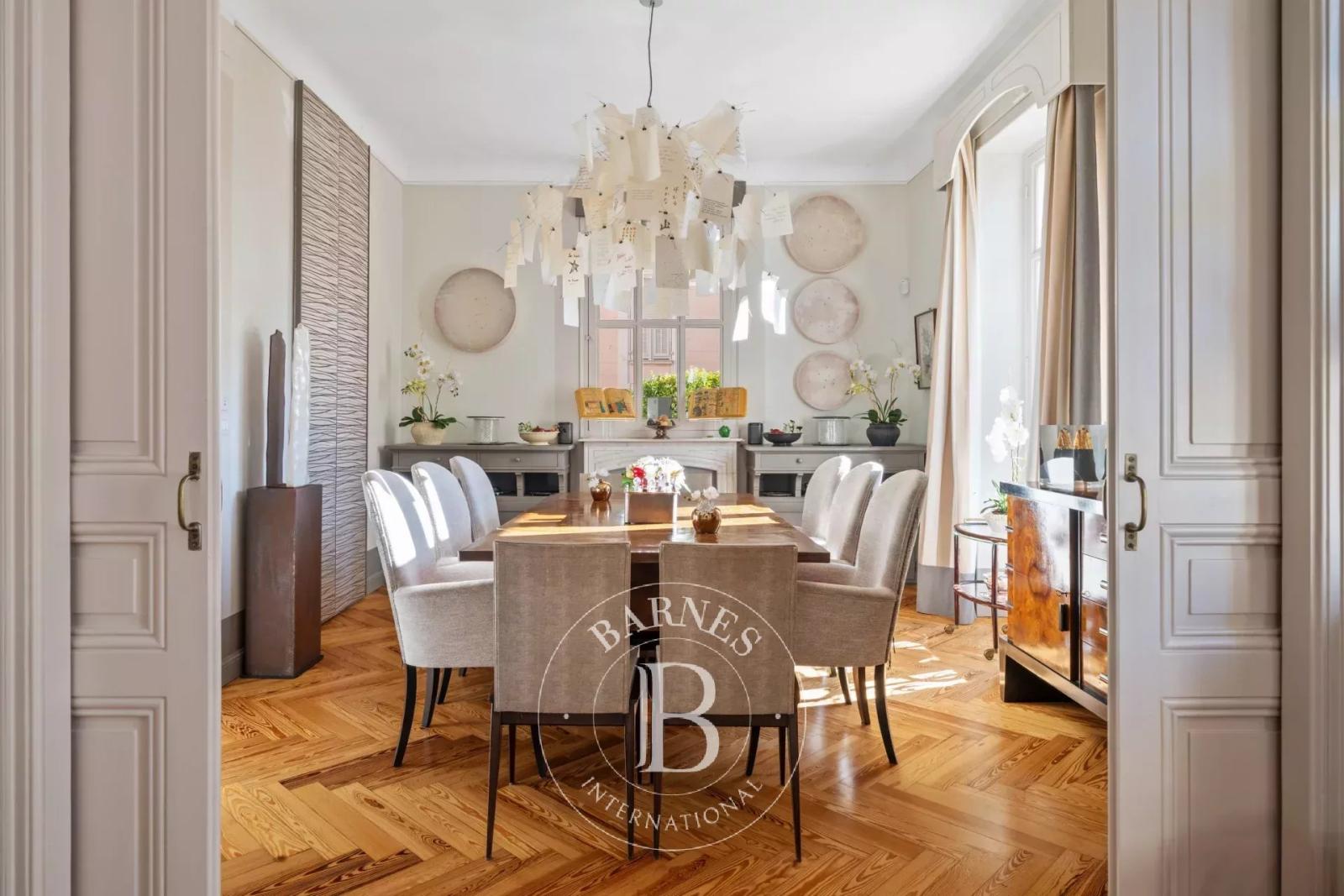 BEAULIEU-SUR-MER – APPARTEMENT D’EXCEPTION DANS UNE VILLA INDÉPENDANTE
