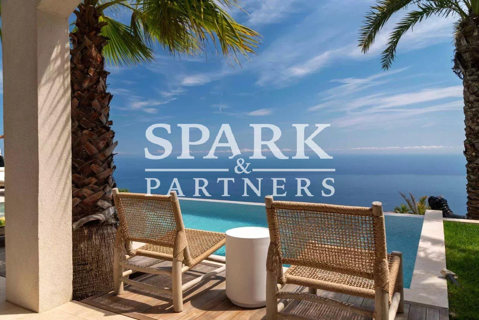 La Turbie - Villa dans un domaine privé avec vue panoramique sur la mer