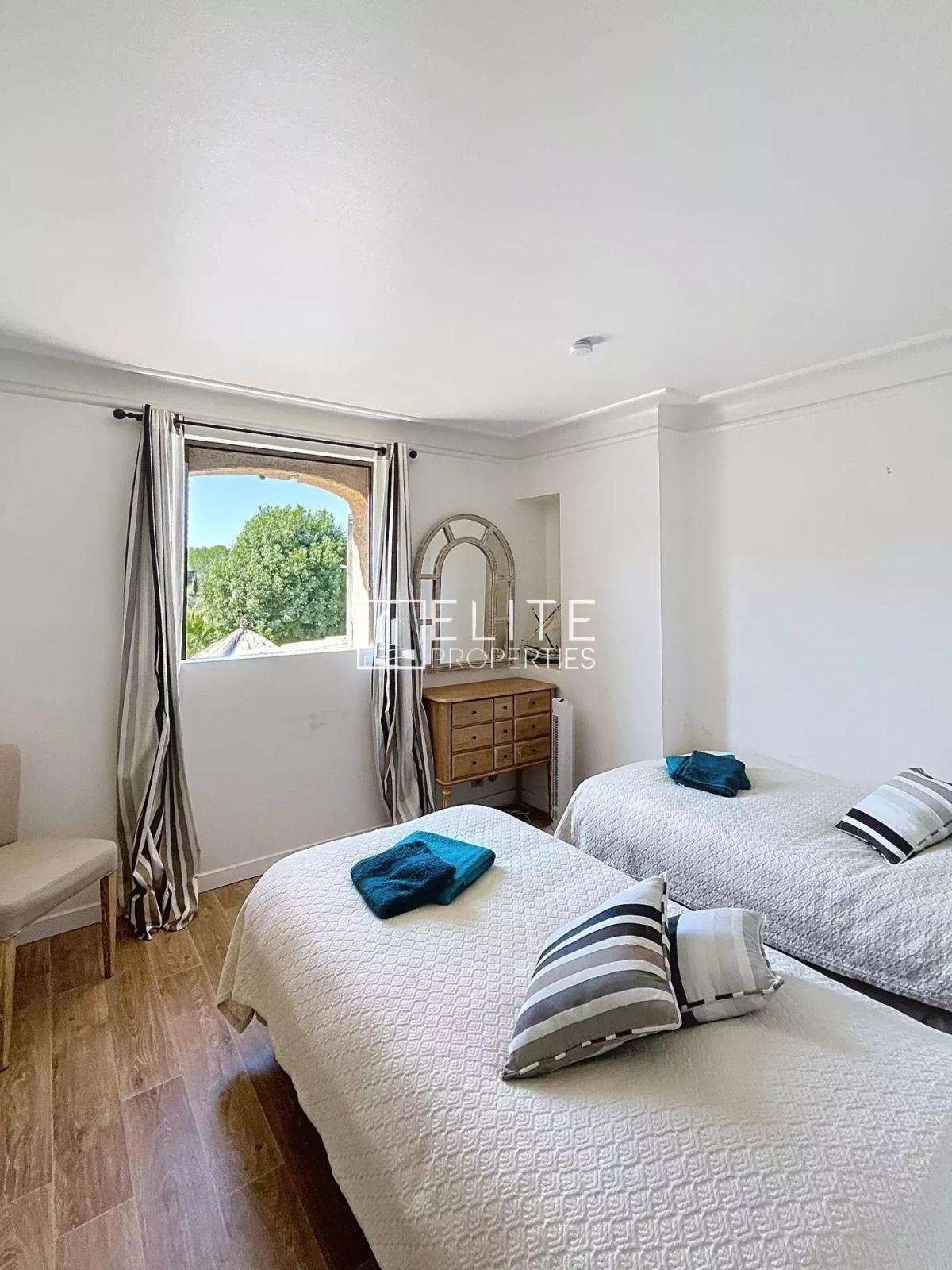 Mouans-Sartoux - Propriété familiale discrète - Le charme au naturel