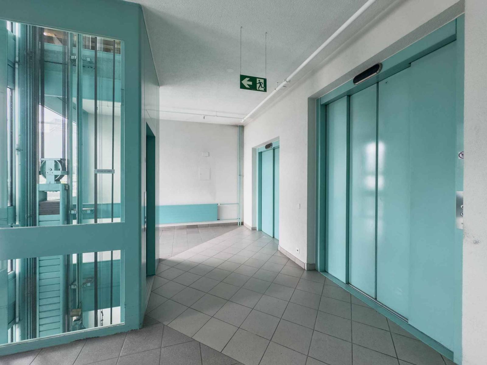 Surface d’atelier ou bureau de 231 m² à Carouge