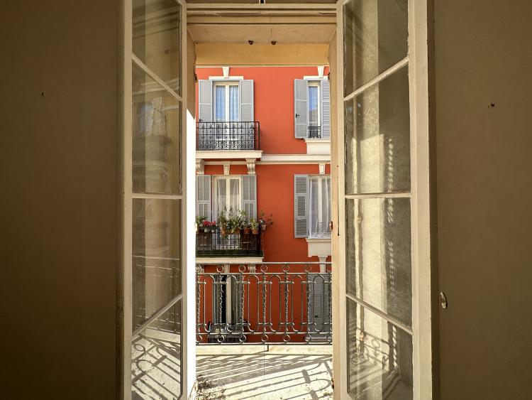 Appartement à rénover au cœur de la Condamine