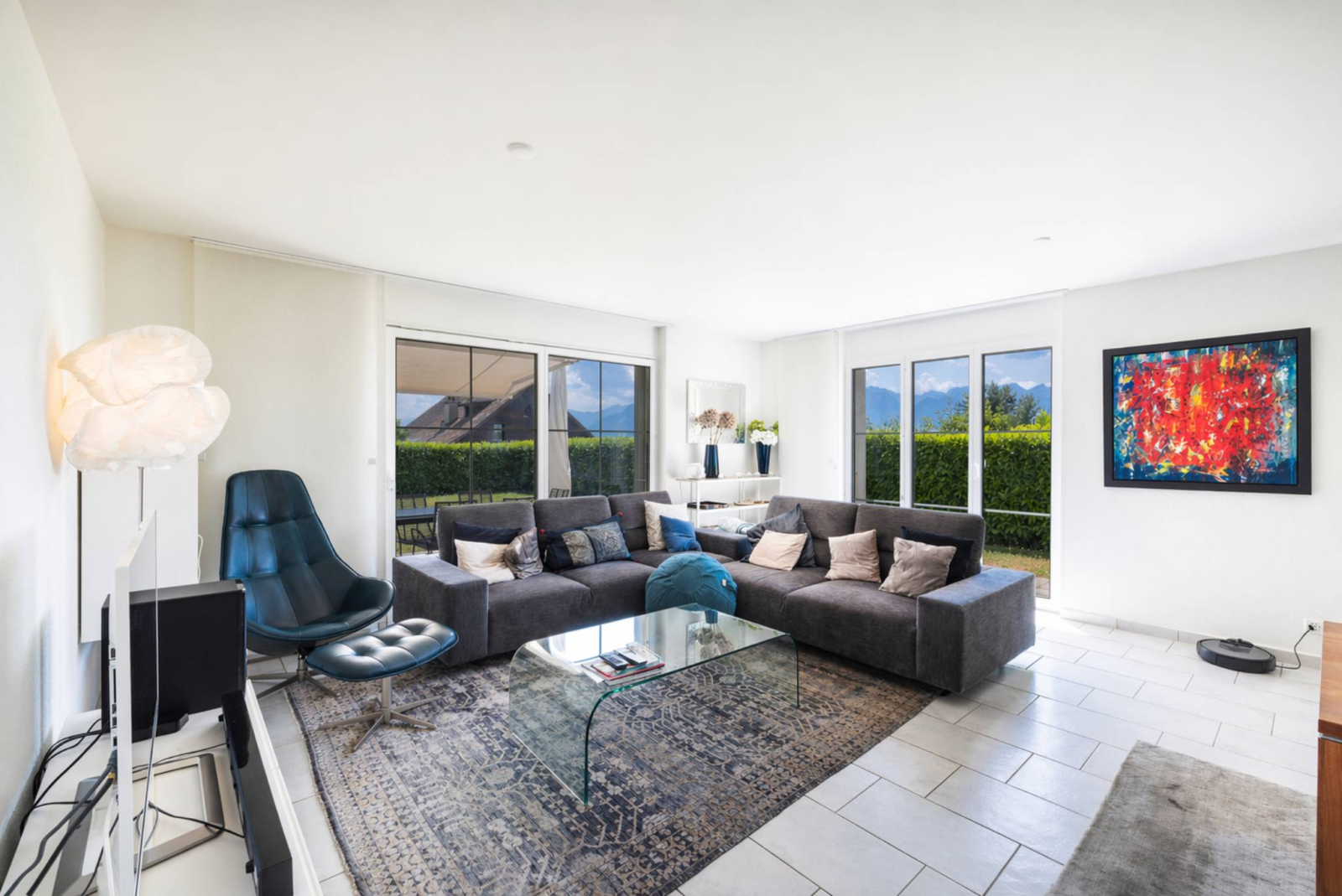 Spacieux appartement de 5.5 pièces avec terrasse et grand jardin