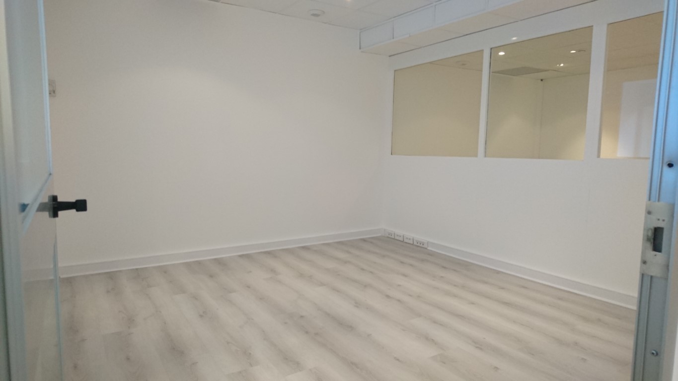 bureau-2-moyen--1669803079.jpg