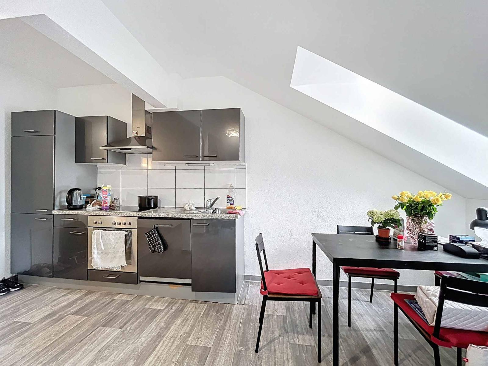 IMMEUBLE DE RENDEMENT AVEC LOCAL COMMERCIAL ET APPARTEMENTS