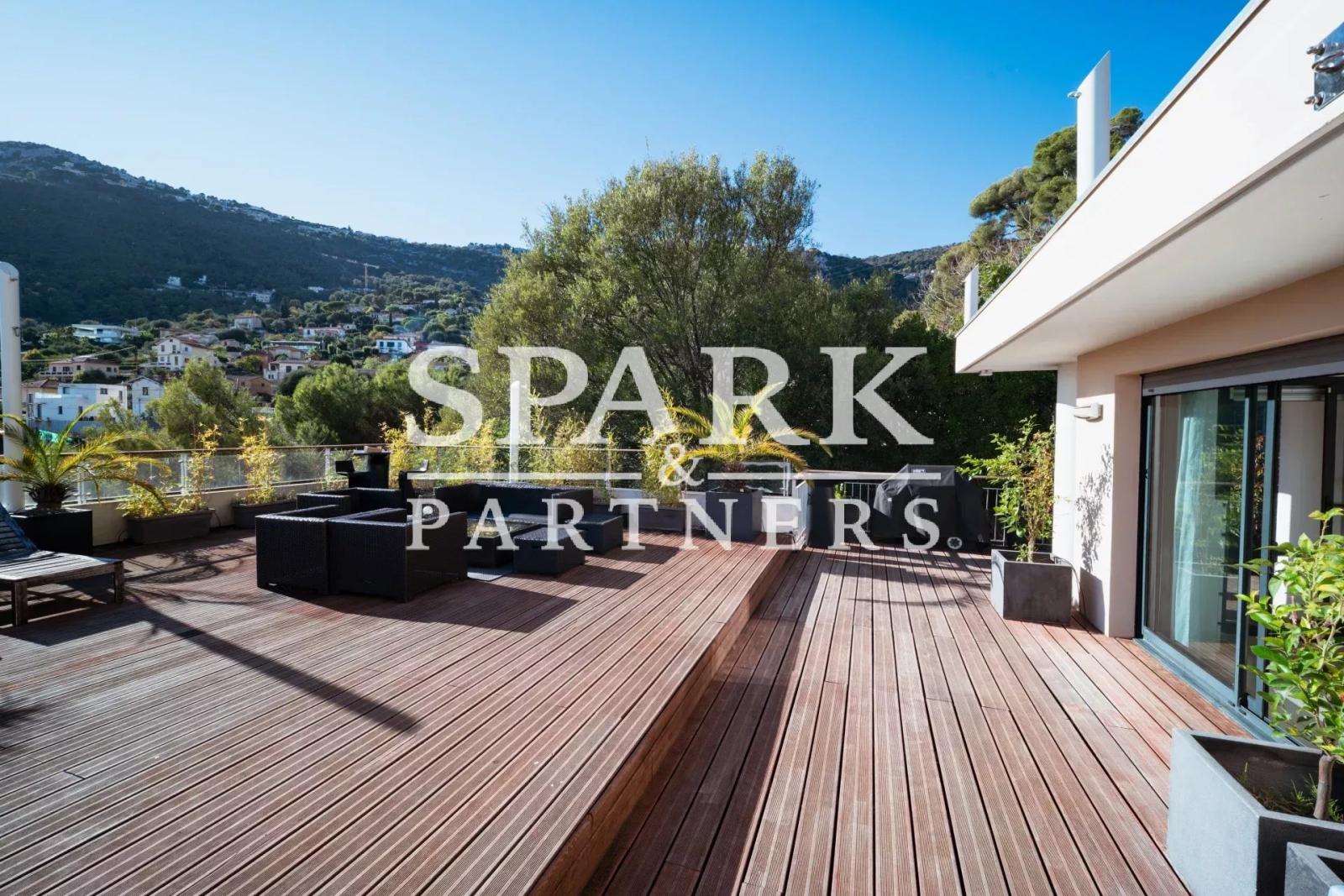 Beausoleil - Superbe appartement 4 pièces - vue imprenable sur la mer