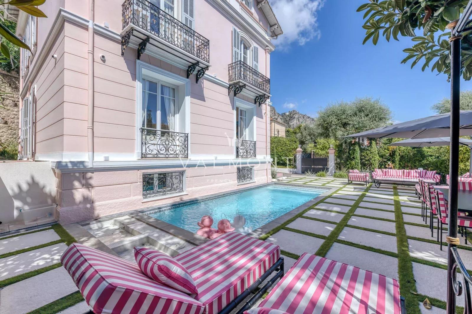 VILLA AU CHARME MÉDITERRANÉEN INTEMPOREL