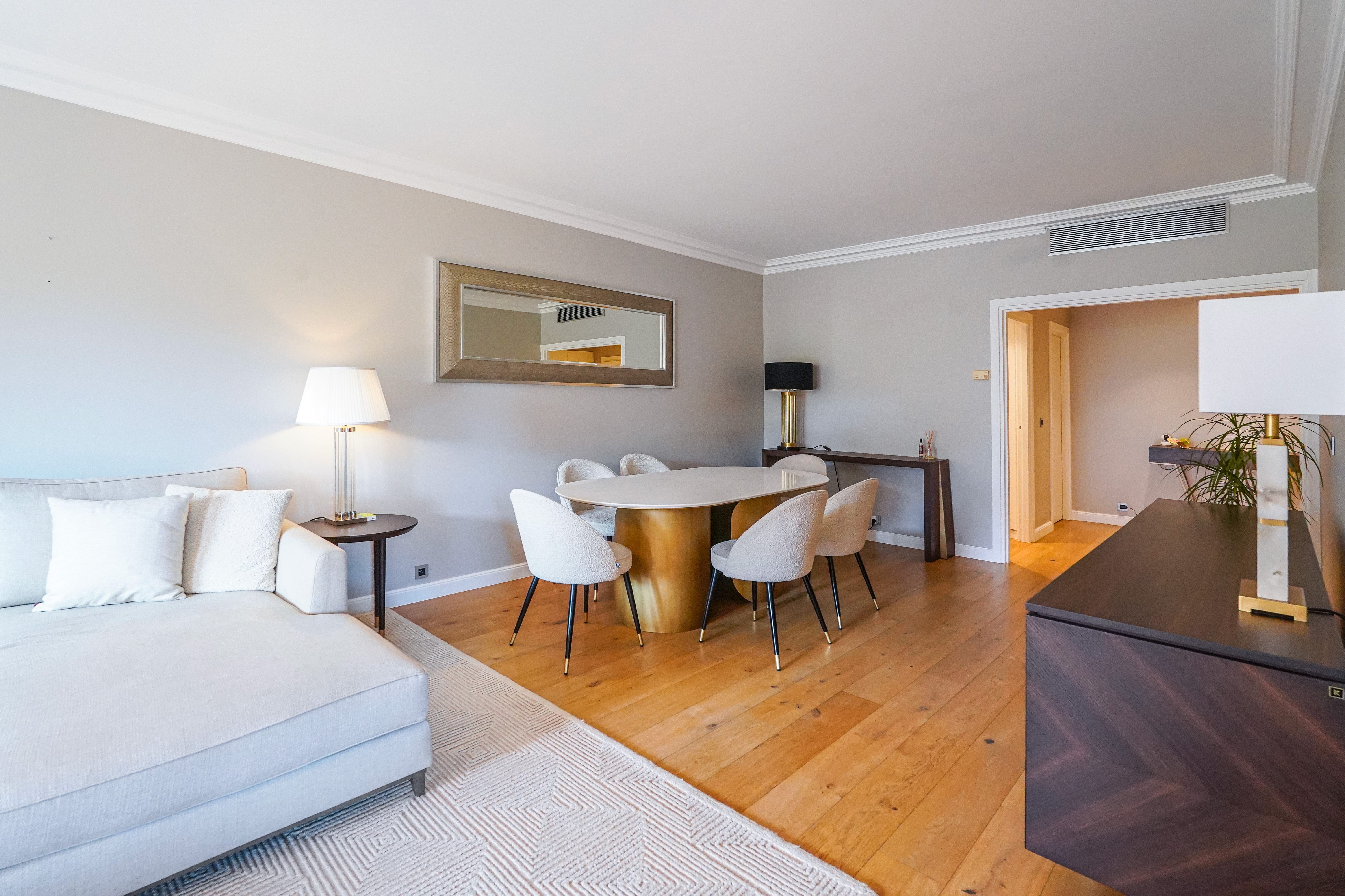 c279c_salle-a-manger-barnes-valeri-agency-monaco-1776689971.jpg