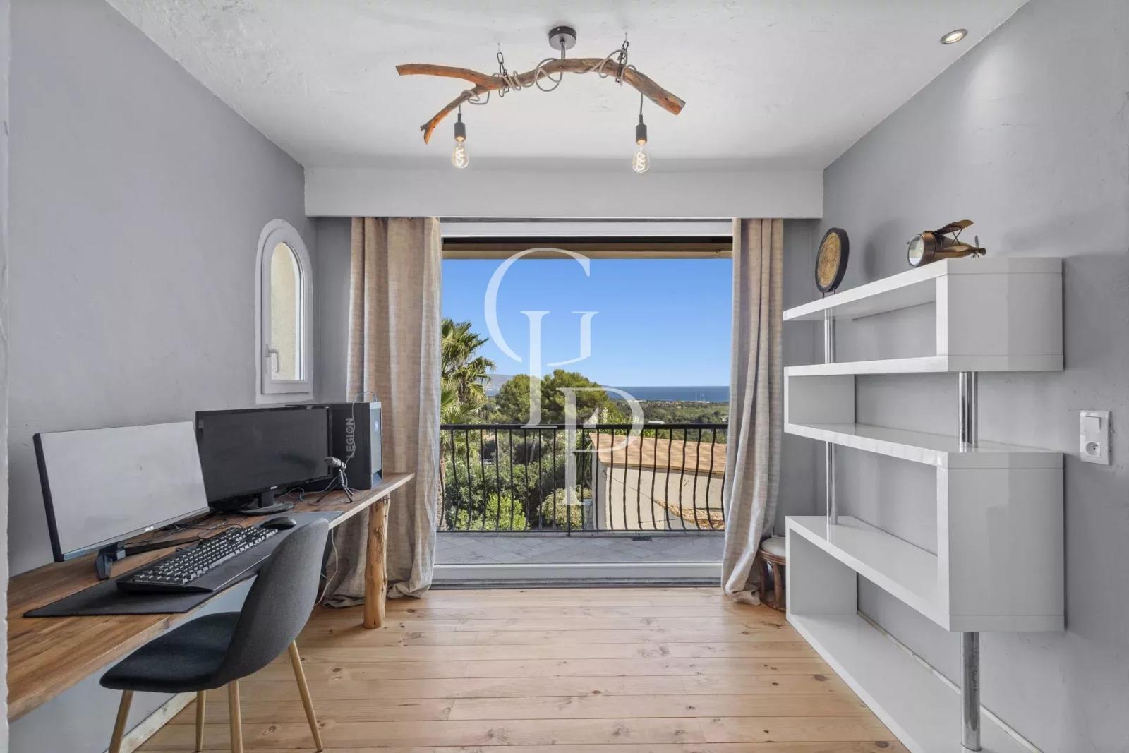 Antibes – Villa avec superbe vue mer