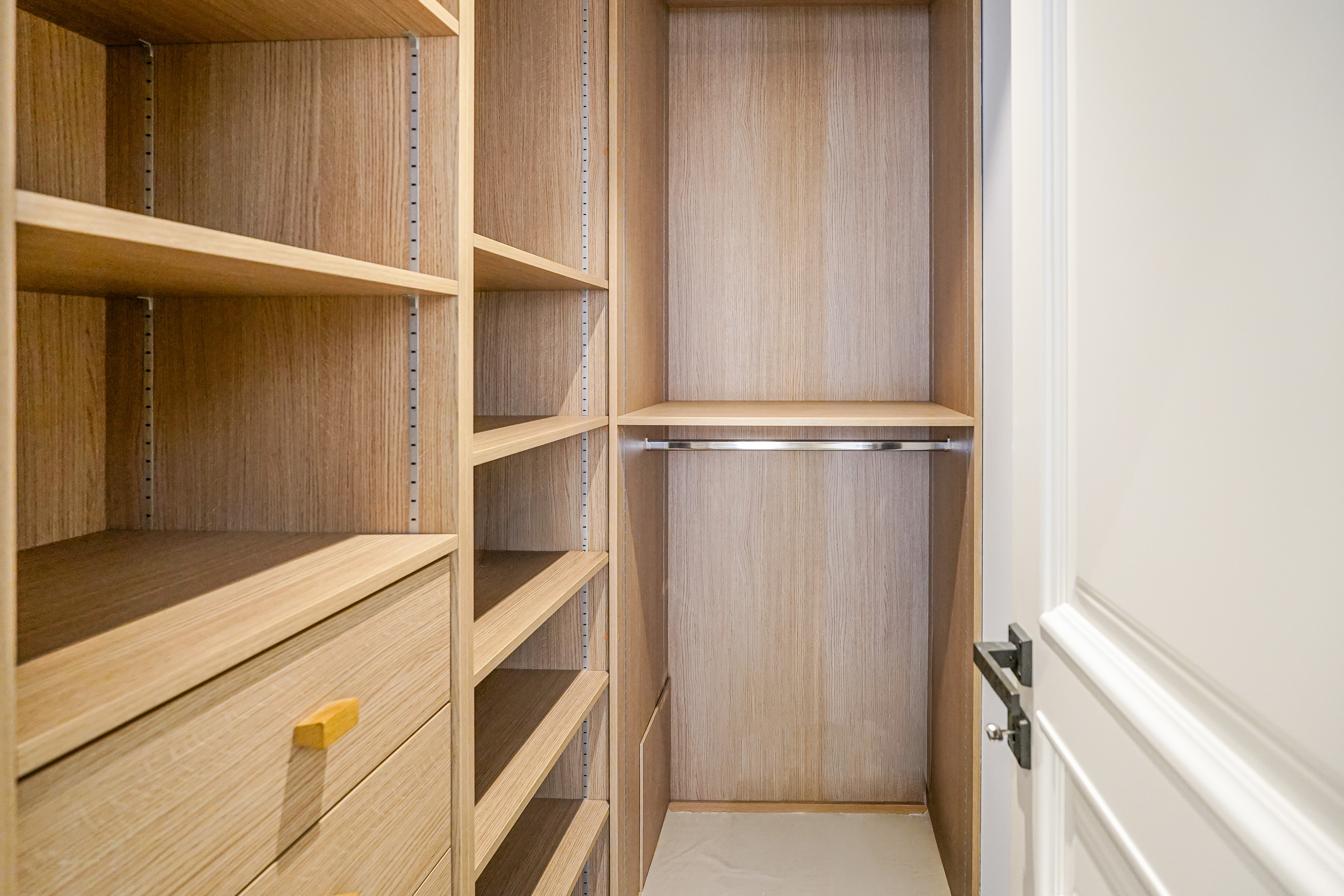 c2ee0_dressing-barnes-valeri-agency-monaco-1789474680.jpg