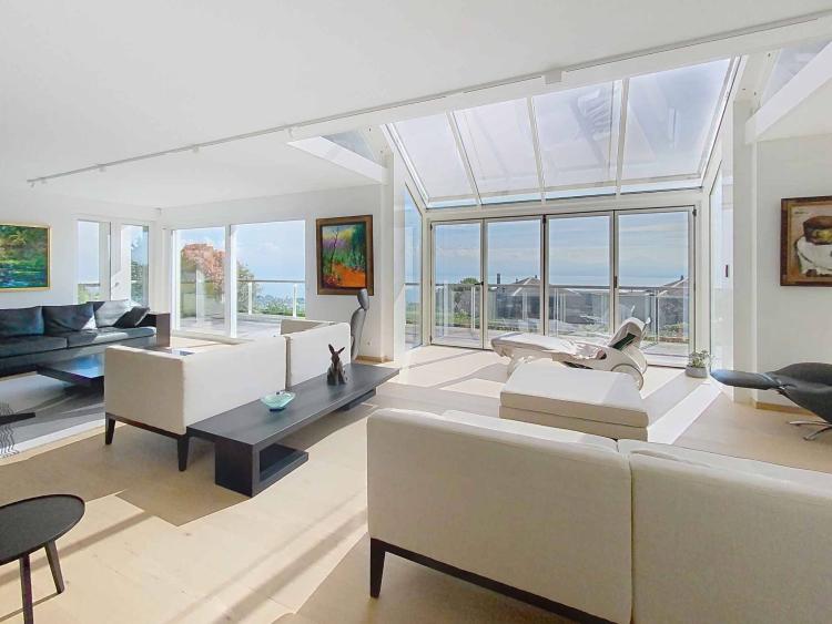 Propriété d’exception avec vue panoramique sur le lac et le Mont-Blanc