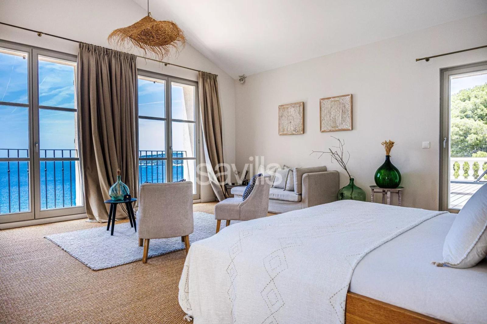 Location de prestige à Cassis – Vue mer & accès plage privé