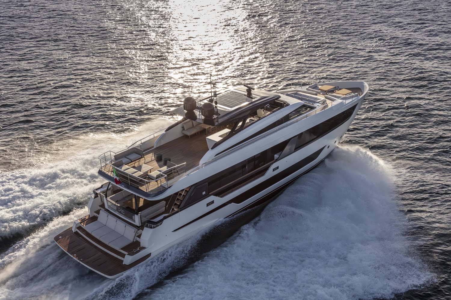 4c856_z8c0k_ferrettiyachts1000-yacht-de-luxe-a-vendre-cruising.jpg